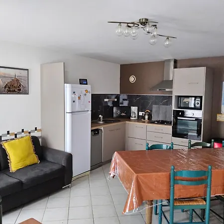 Les Pres-sales Bed and Breakfast