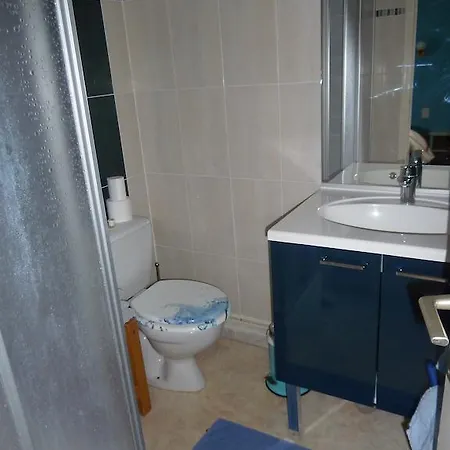 Bed and Breakfast Les Pres-sales